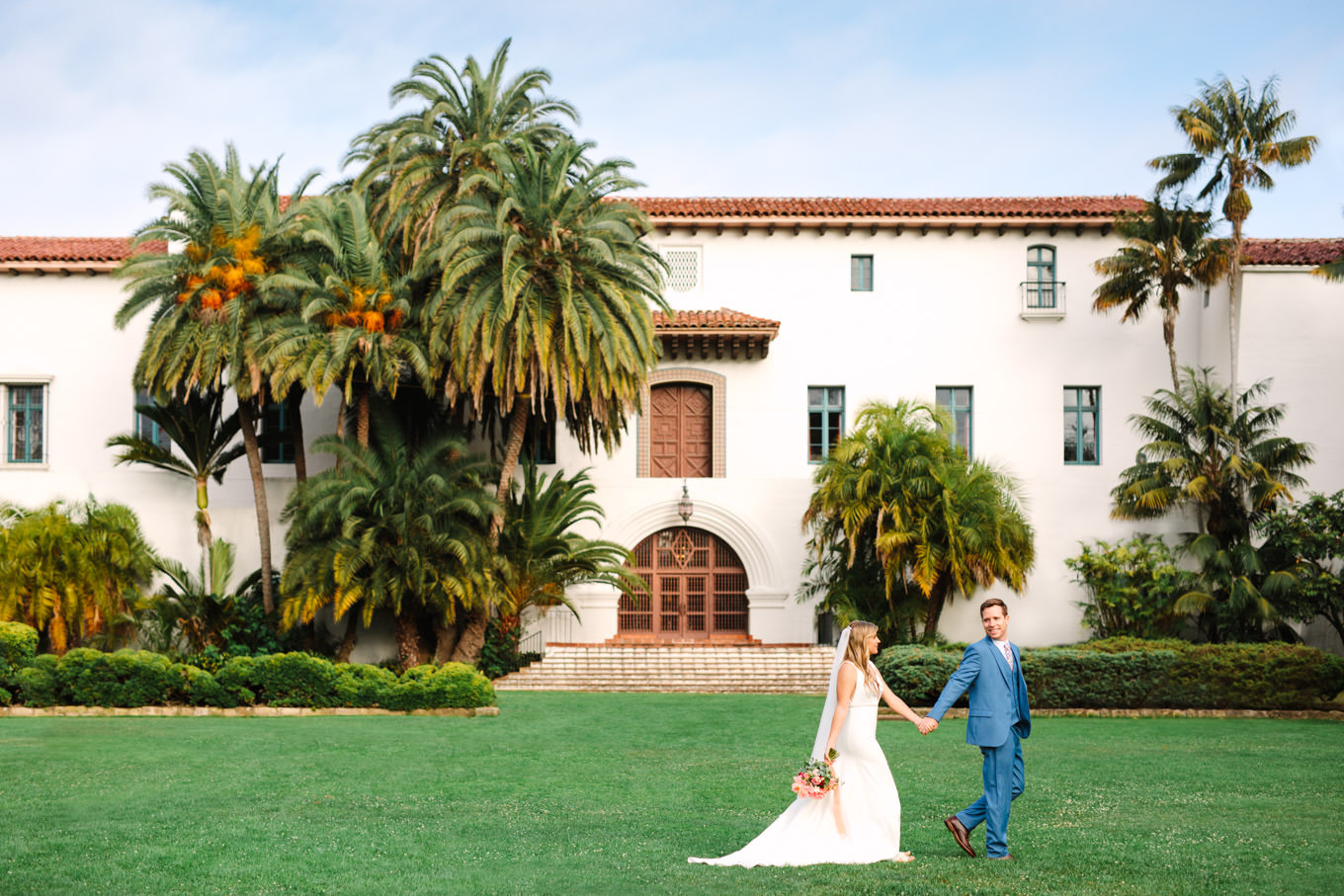 Santa Barbara Courthouse elopement | Engagement, elopement, and wedding photography roundup of Mary Costa’s favorite images from 2020 | Colorful and elevated photography for fun-loving couples in Southern California | #2020wedding #elopement #weddingphoto #weddingphotography   Source: Mary Costa Photography | Los Angeles