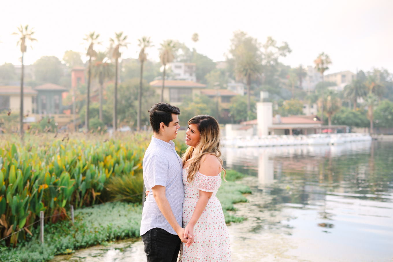 Echo Park Lake engagement session at sunrise | Engagement, elopement, and wedding photography roundup of Mary Costa’s favorite images from 2020 | Colorful and elevated photography for fun-loving couples in Southern California | #2020wedding #elopement #weddingphoto #weddingphotography #microwedding   Source: Mary Costa Photography | Los Angeles