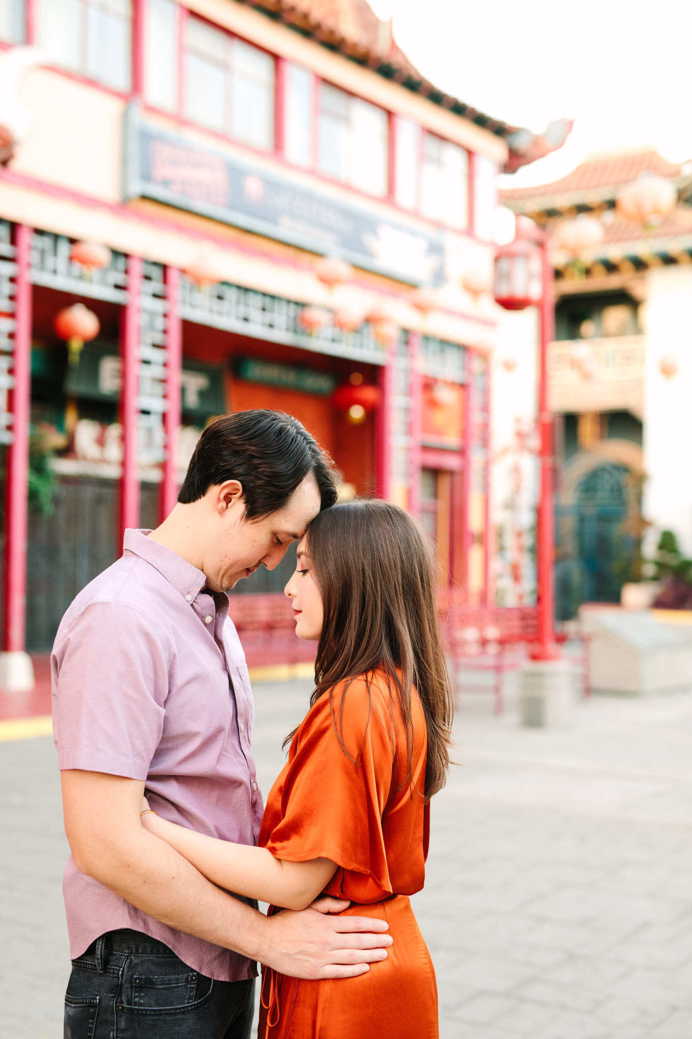 Los Angeles Chinatown engagement session | Engagement, elopement, and wedding photography roundup of Mary Costa’s favorite images from 2020 | Colorful and elevated photography for fun-loving couples in Southern California | #2020wedding #elopement #weddingphoto #weddingphotography #microwedding   Source: Mary Costa Photography | Los Angeles