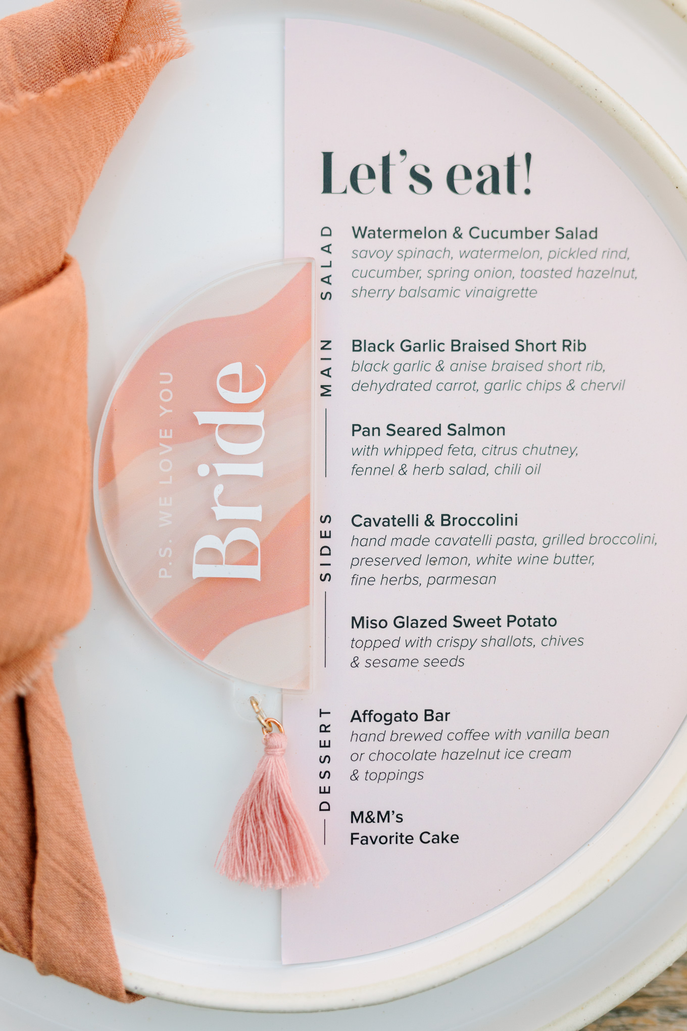 Menu and name tag detail | Pink and orange Lautner Compound wedding | Colorful Palm Springs wedding photography | #palmspringsphotographer #palmspringswedding #lautnercompound #southerncaliforniawedding  Source: Mary Costa Photography | Los Angeles