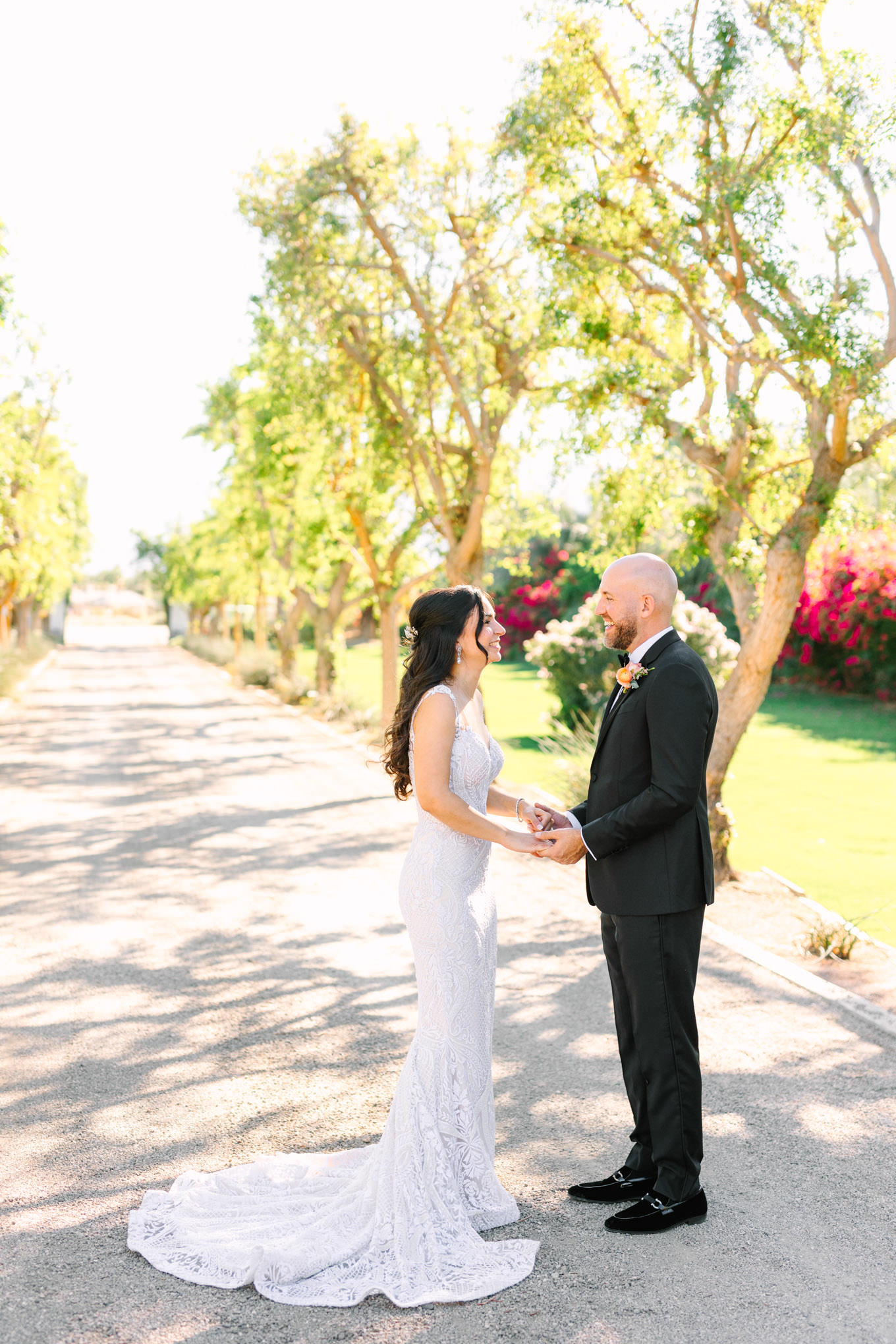 Bridal portraits | Pink Bougainvillea Estate wedding | Colorful LA wedding photography | #bougainvilleaestate #palmspringswedding #palmspringsweddingvenue #palmspringsphotographer Source: Mary Costa Photography | Los Angeles