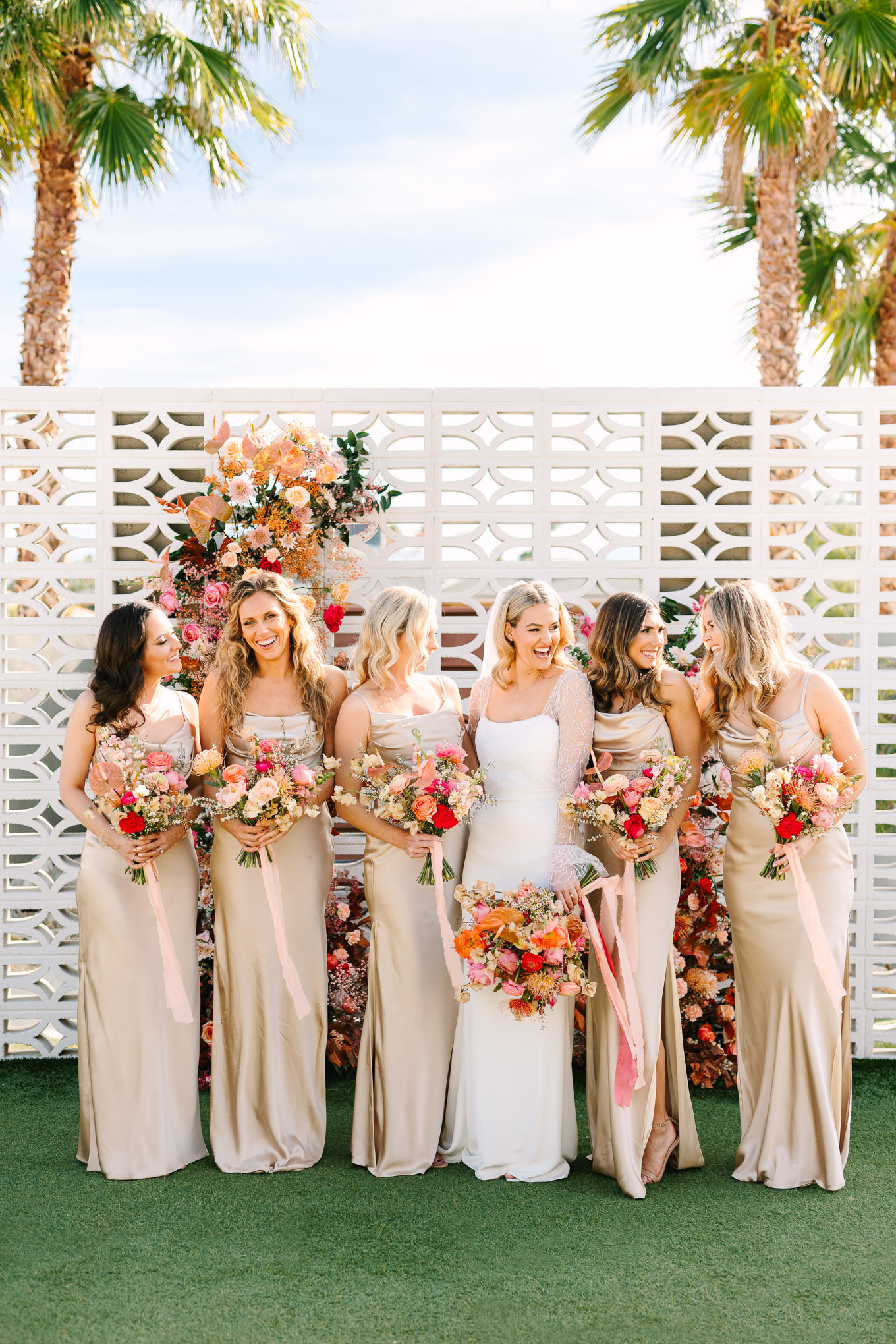 Lautner Compound Wedding | Wedding and elopement photography roundup | Los Angeles and Palm Springs photographer | #losangeleswedding #palmspringswedding #elopementphotographer Source: Mary Costa Photography | Los Angeles