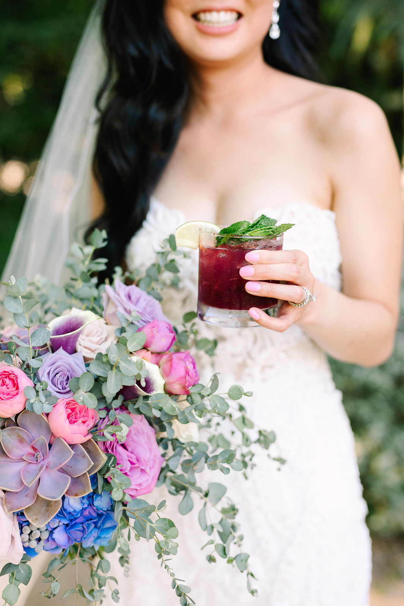Malibou Lake Lodge wedding | Wedding and elopement photography roundup | Los Angeles and Palm Springs photographer | #losangeleswedding #palmspringswedding #elopementphotographer Source: Mary Costa Photography | Los Angeles