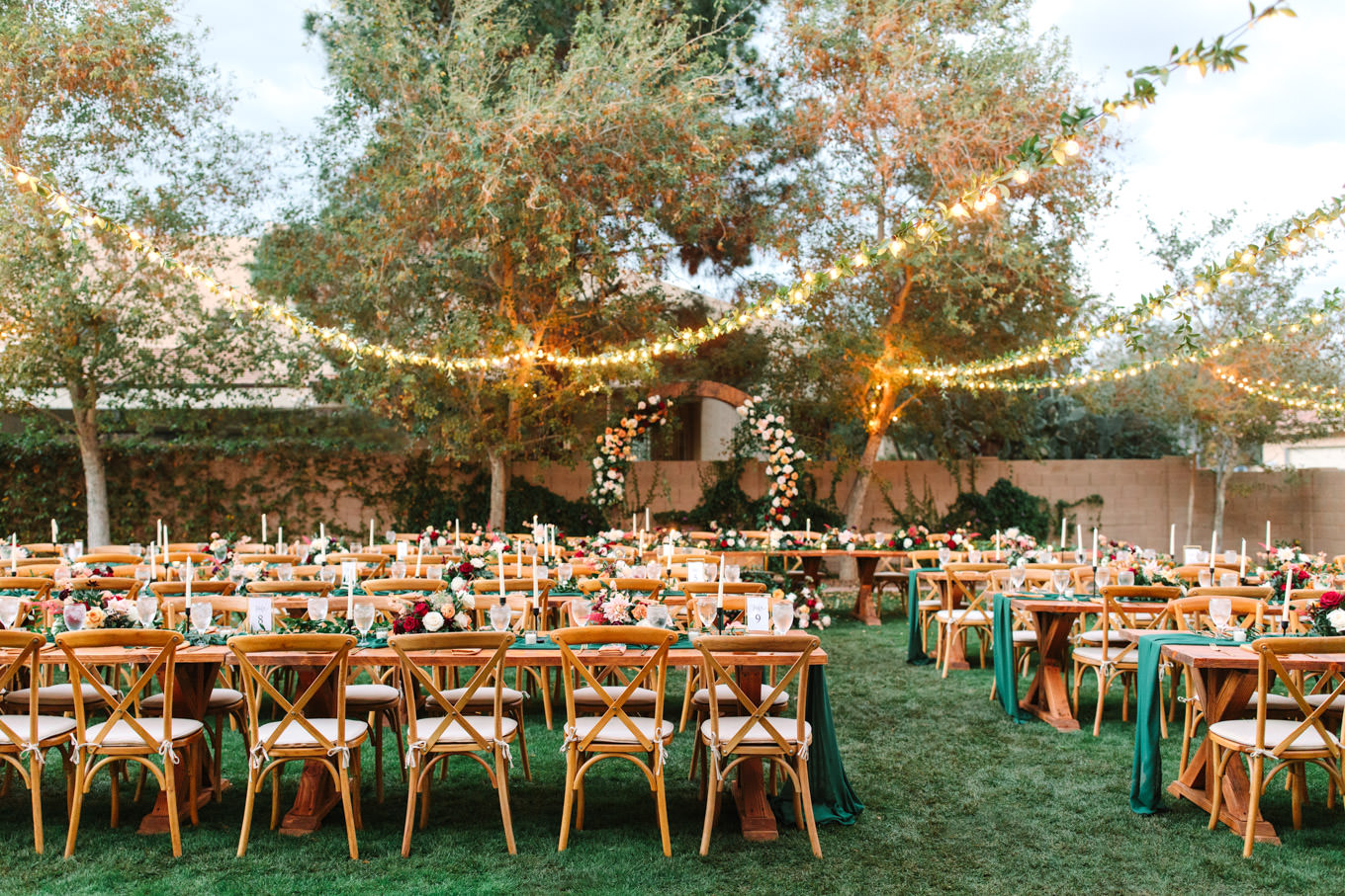 Winter backyard wedding reception with emerald and yellow | Engagement, elopement, and wedding photography roundup of Mary Costa’s favorite images from 2020 | Colorful and elevated photography for fun-loving couples in Southern California | #2020wedding #elopement #weddingphoto #weddingphotography   Source: Mary Costa Photography | Los Angeles