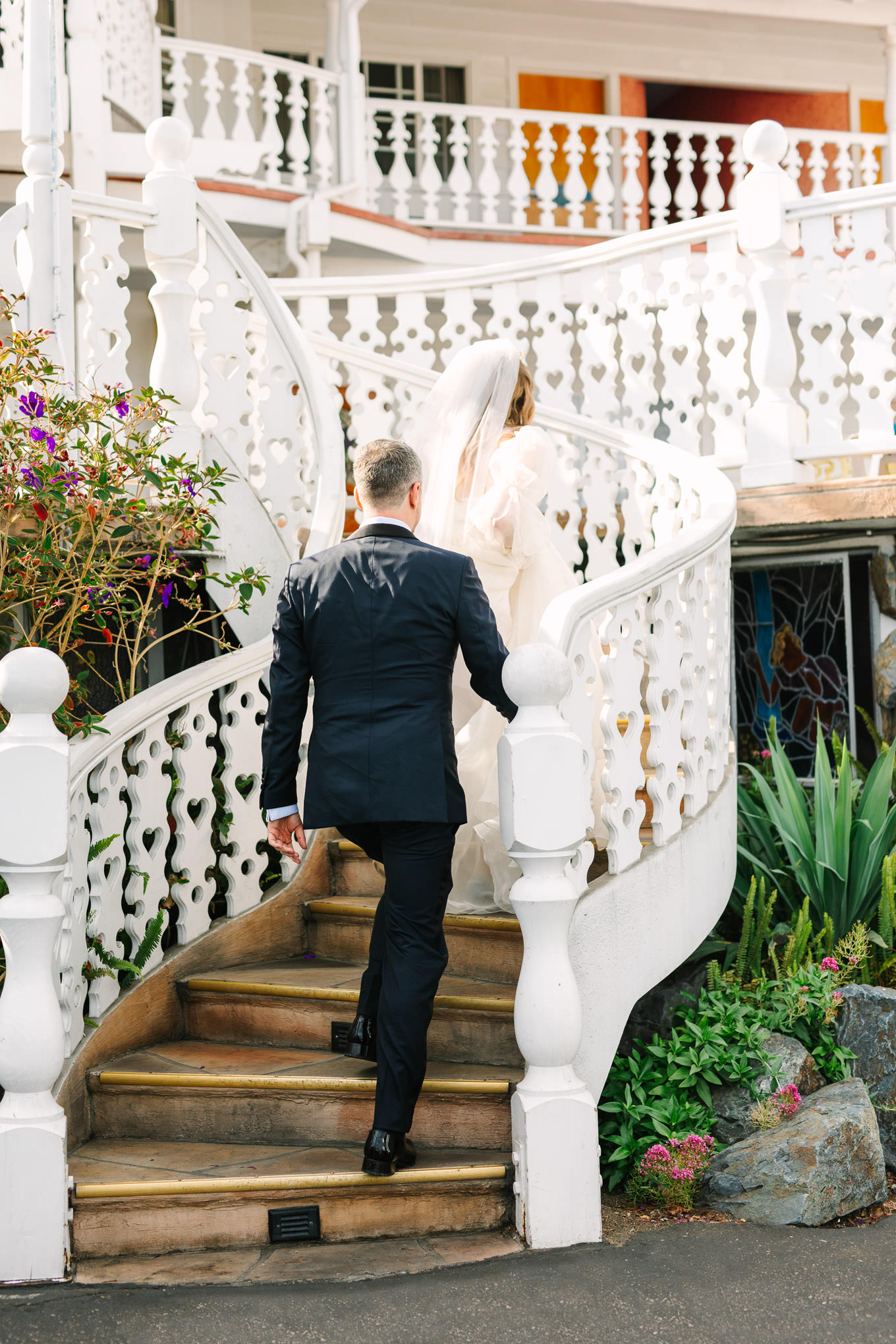 First look with Allison Harvard and Jeremy Burke at the Madonna Inn | Colorful and quirky wedding at Higuera Ranch in San Luis Obispo | #sanluisobispowedding #californiawedding #higueraranch #madonnainn   
Source: Mary Costa Photography | Los Angeles