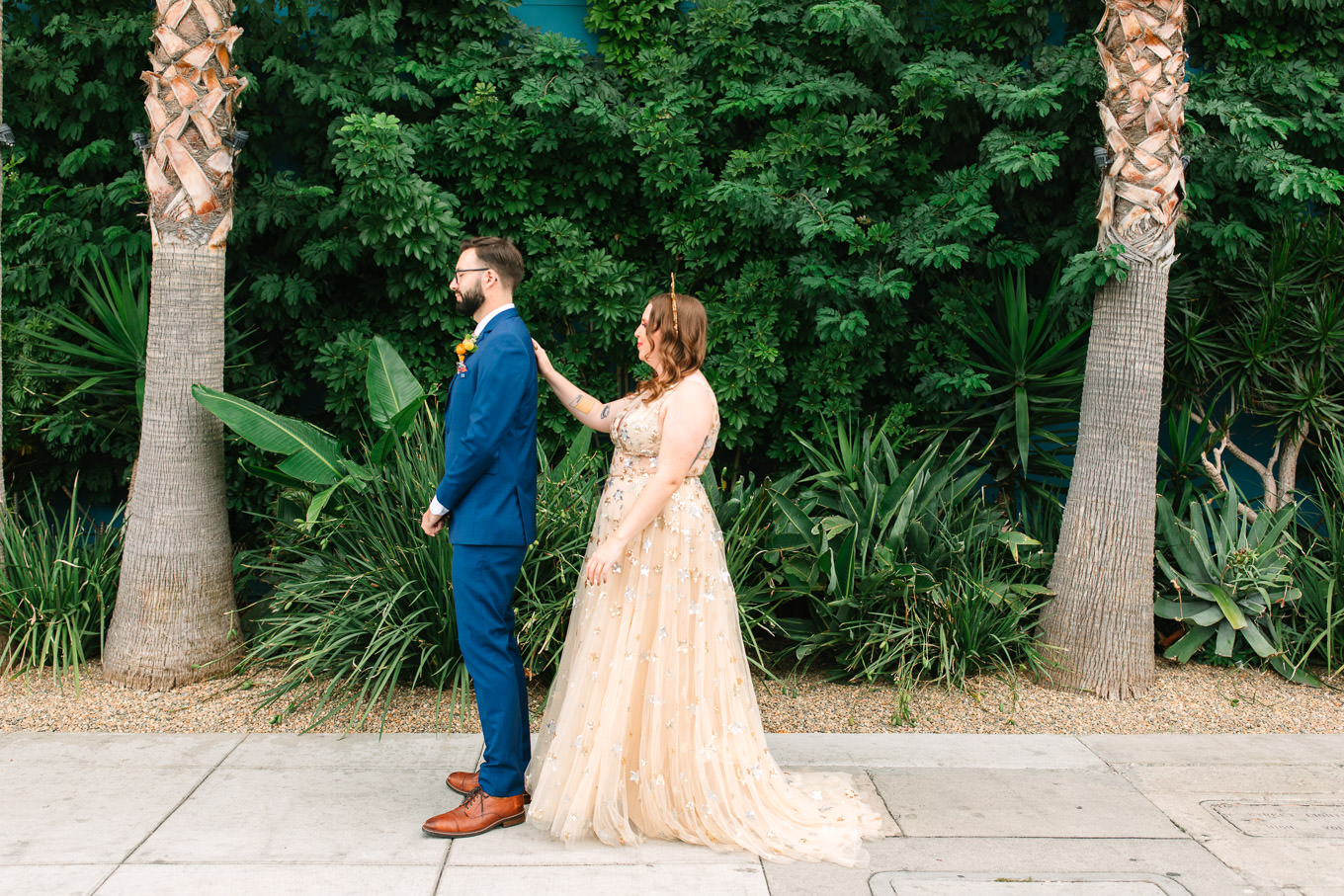 First look between bride and groom | Colorful Downtown Los Angeles Valentine Wedding | Los Angeles wedding photographer | #losangeleswedding #colorfulwedding #DTLA #valentinedtla   Source: Mary Costa Photography | Los Angeles