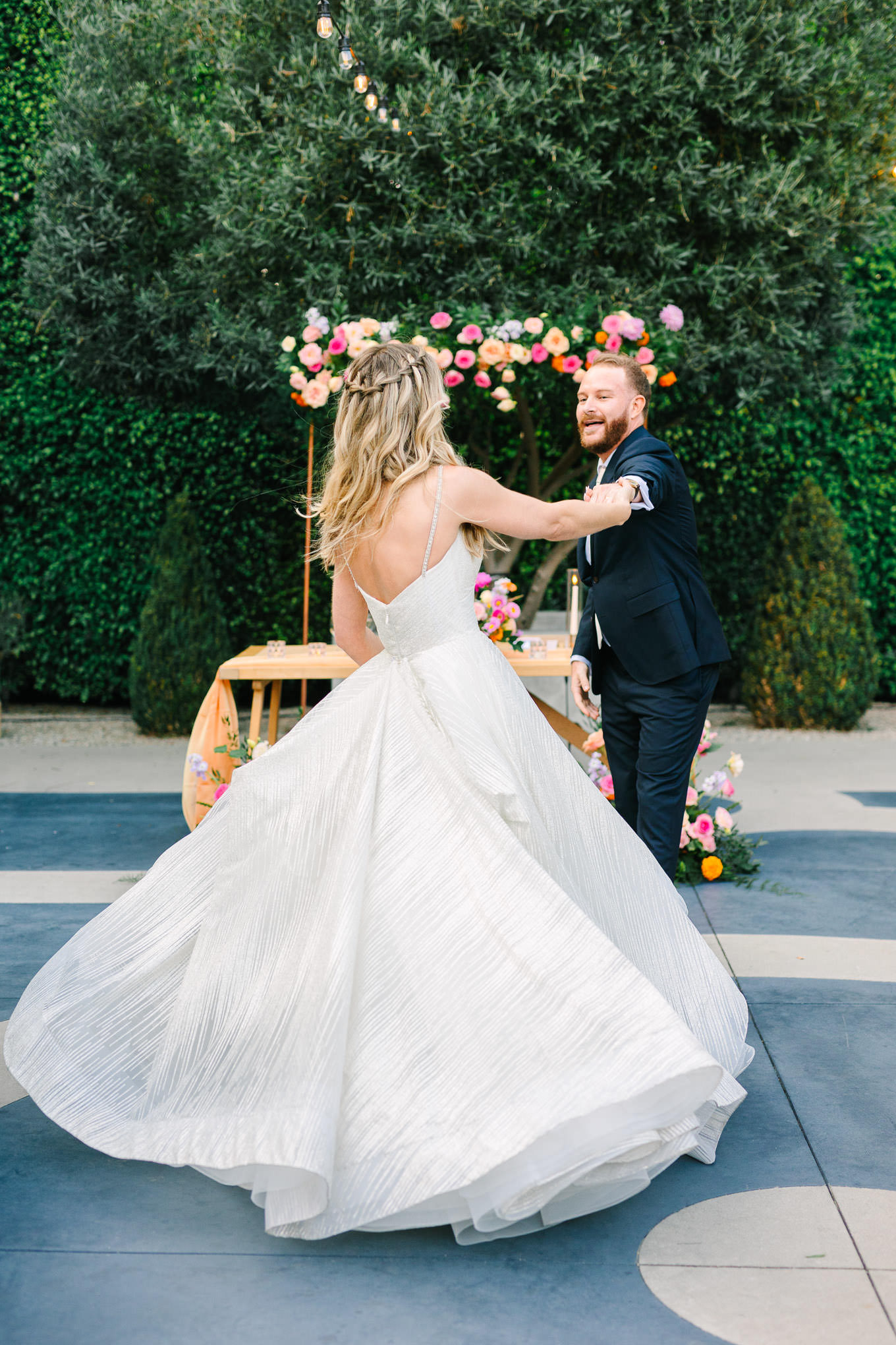 Fig House Los Angeles wedding | Wedding and elopement photography roundup | Los Angeles and Palm Springs  photographer | #losangeleswedding #palmspringswedding #elopementphotographer

Source: Mary Costa Photography | Los Angeles