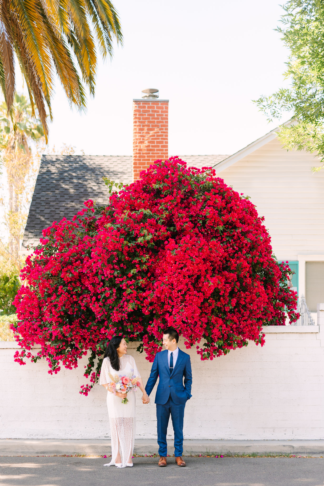 Toluca Lake bougainvillea elopement | Wedding and elopement photography roundup | Los Angeles and Palm Springs photographer | #losangeleswedding #palmspringswedding #elopementphotographer Source: Mary Costa Photography | Los Angeles
